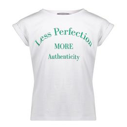 Overview image: T-shirt embroided text