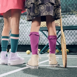 Overview second image: Bernou knee socks