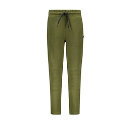 Overview image: sweatpants folded kneepart