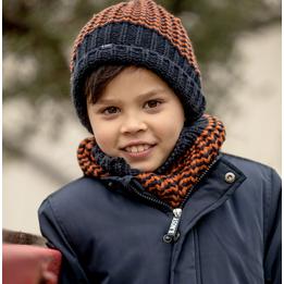 Overview second image: boys hat and scarf